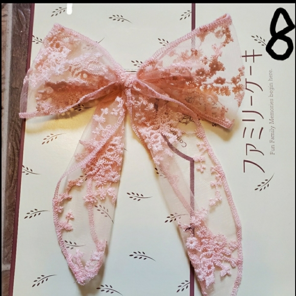 Various hair accessories - Picture 11 of 12